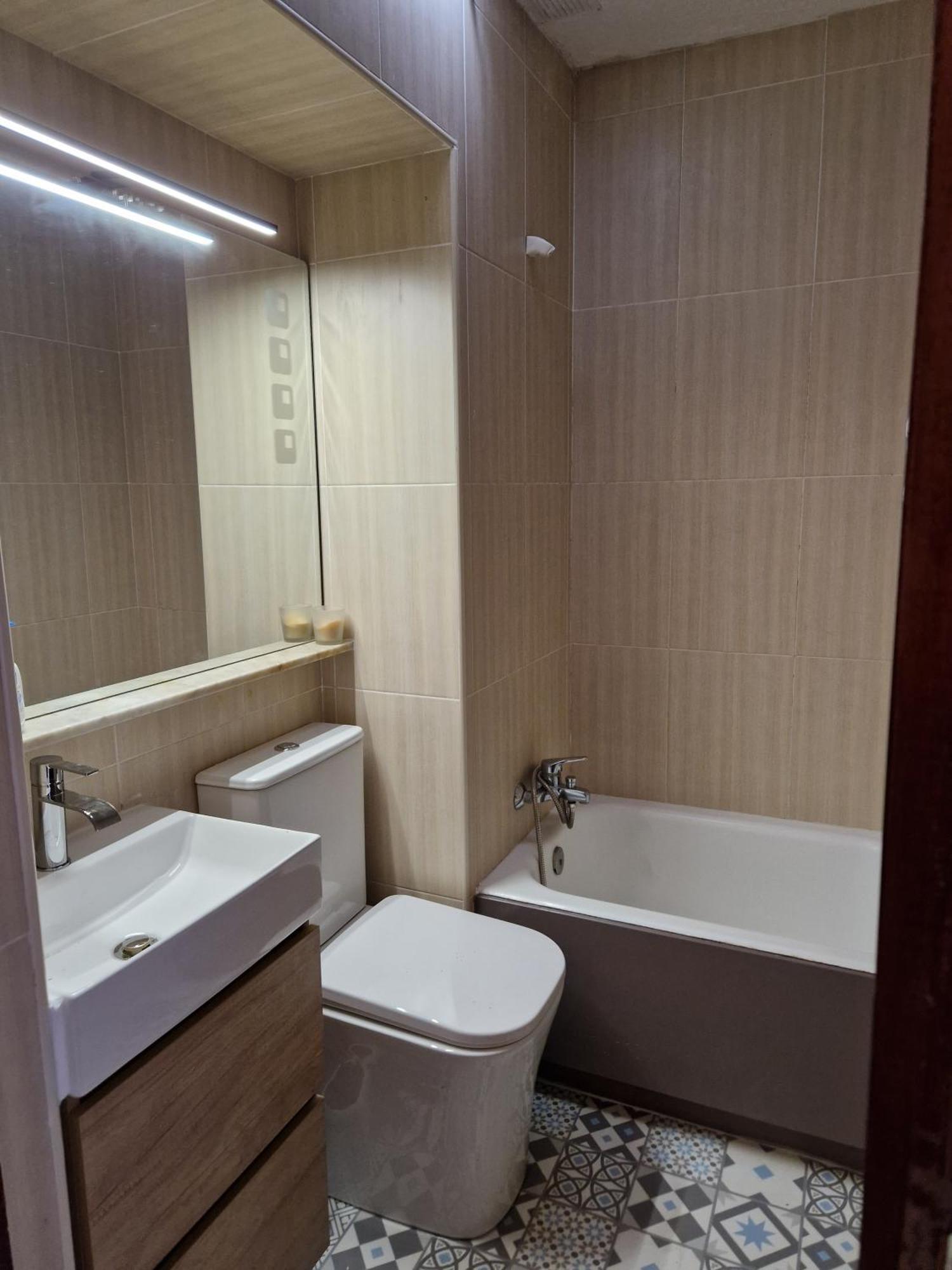 200 M2 5 Chambres, Piscine, Vue Sur Hébergement de vacances